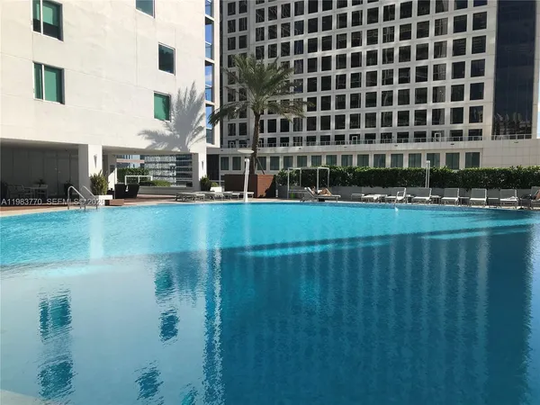 $4,200 | 55 Southeast 6th Street, Unit 2003, Miami, FL 33131