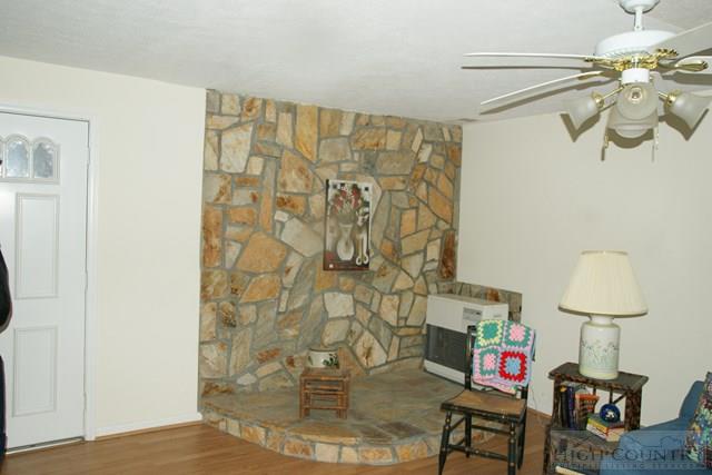 77 Hillcrest Road Newland, NC 28657 - Photo 7 of 17 Gallery Image 7