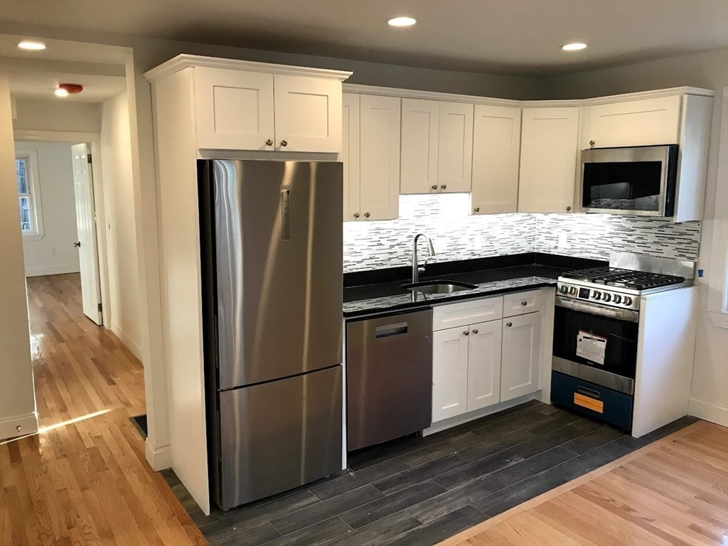 7 Perry Street, Unit 1R Brookline, MA 02445 - Photo 2 of 19