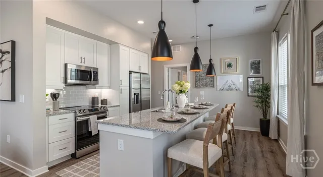 $2,101 | 201 Pilot Street, Unit A2A, Savannah, GA 31401