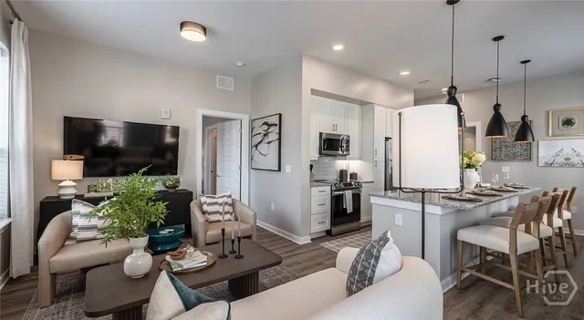 $2,101 | 201 Pilot Street, Unit A2A, Savannah, GA 31401