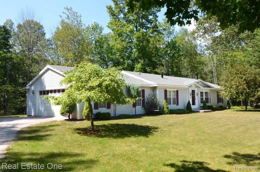 4365 Pheasant Road Lincoln, MI 48742 - Photo 2 of 25 DSC_7028.JPG