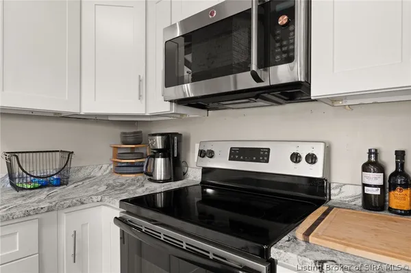 $355,000 | 1230 Karen Avenue Northwest, Corydon, IN 47112