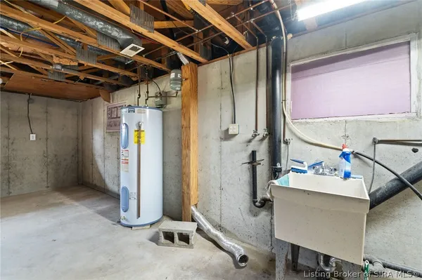 $355,000 | 1230 Karen Avenue Northwest, Corydon, IN 47112