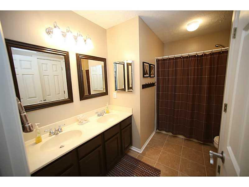 8234 Carloway Road Indianapolis, IN 46236 - Photo 16 of 21 Gallery Image 16