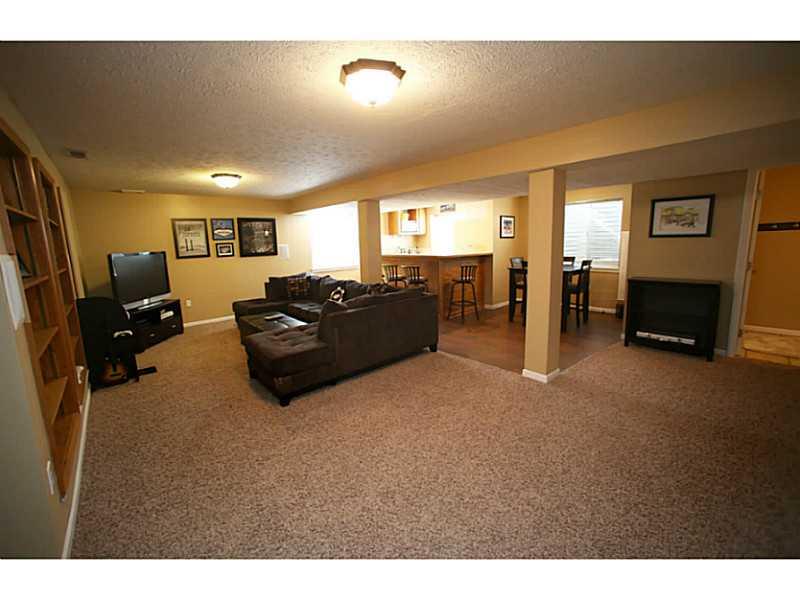 8234 Carloway Road Indianapolis, IN 46236 - Photo 17 of 21 Gallery Image 17