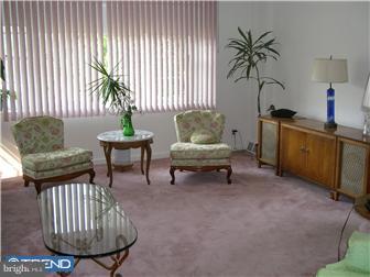 1825 Fox Chase Road Philadelphia, PA 19152 - Photo 2 of 12 Gallery Image 2