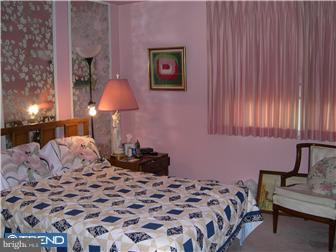 1825 Fox Chase Road Philadelphia, PA 19152 - Photo 8 of 12 Gallery Image 8