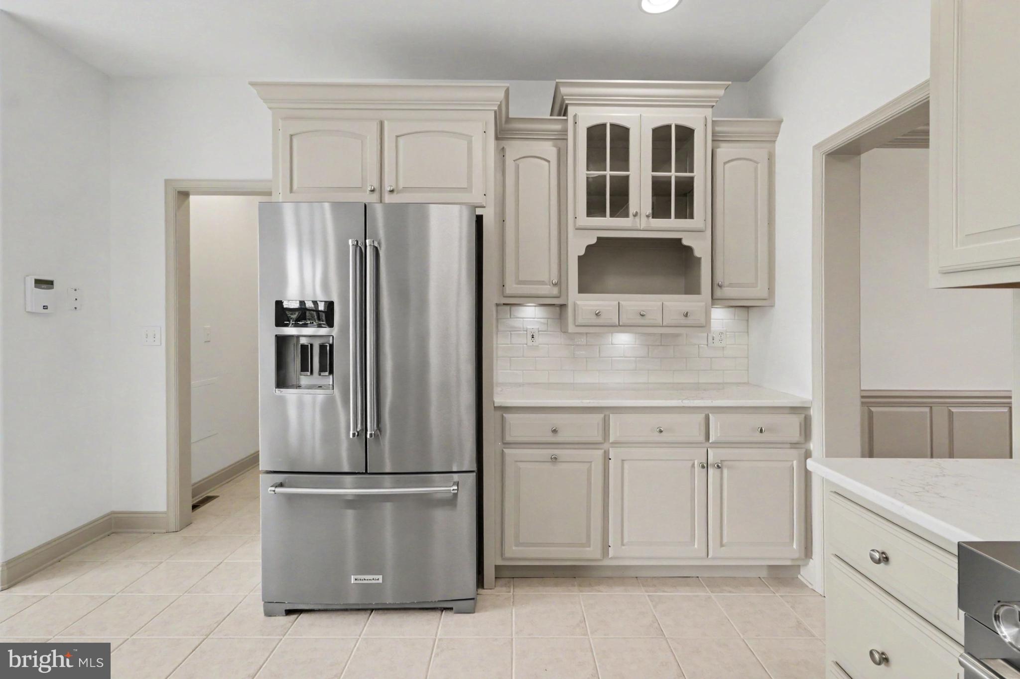 6539 Windmere Road Harrisburg, PA 17111 - Photo 14 of 82 Appl.stay. Granite countertop & under cab. lights.