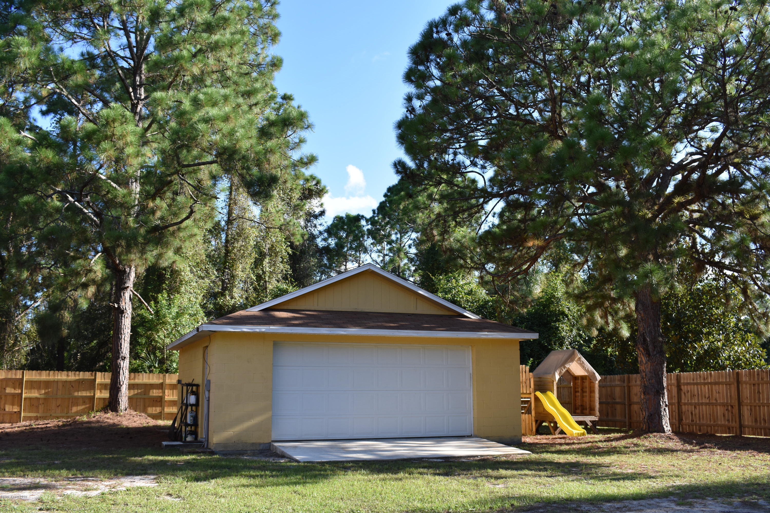 1461 Hardey Road Southwest Palm Bay, FL 32908 - Photo 6 of 30 DSC_0093