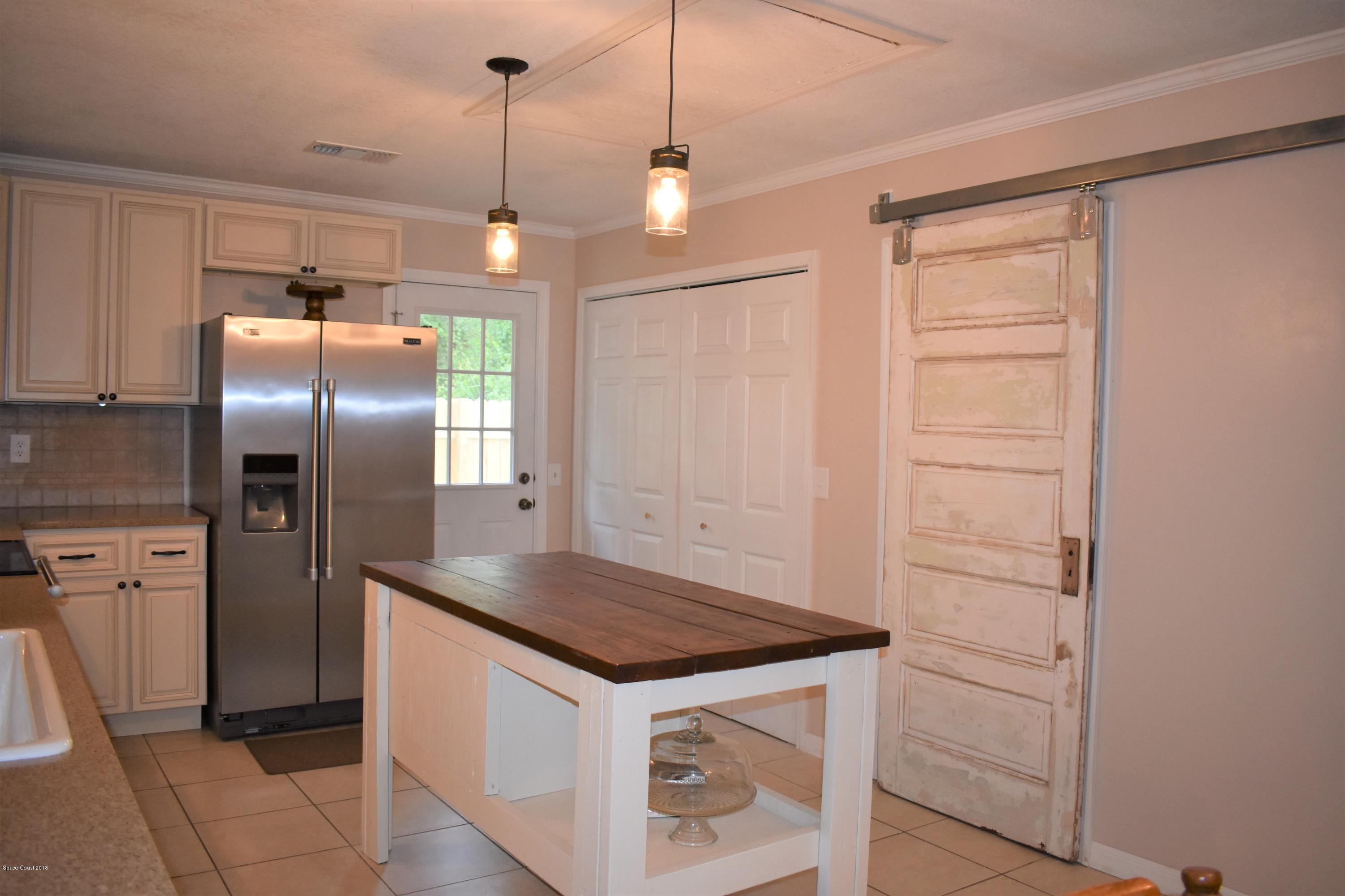 1461 Hardey Road Southwest Palm Bay, FL 32908 - Photo 10 of 30 DSC_0116