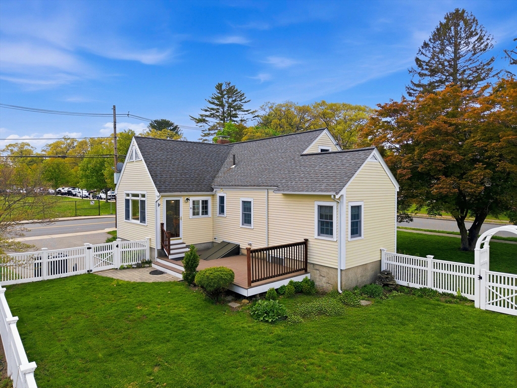 28 Myopia Road Stoneham, MA 02180 - Photo 31 of 42
