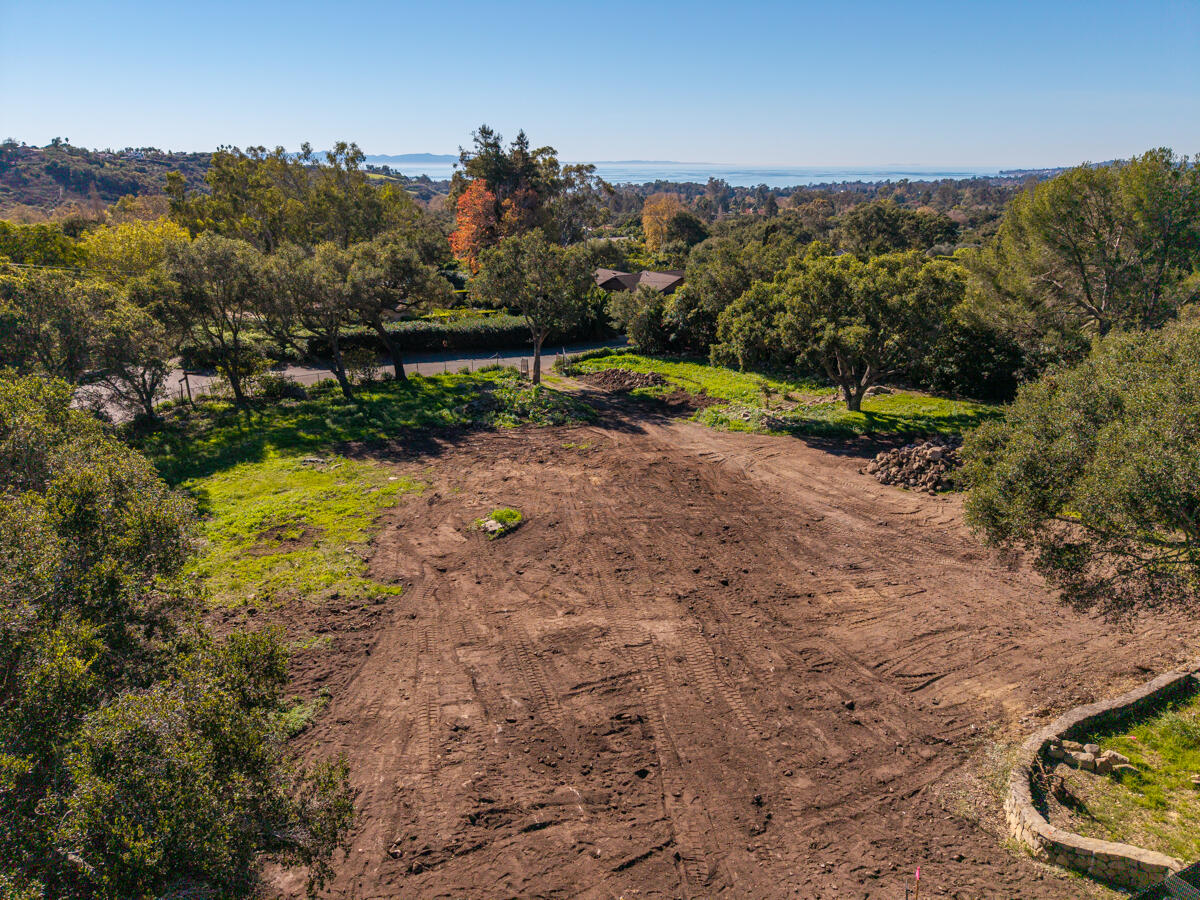 2290 Featherhill Road Montecito, CA 93108 - Photo 2 of 11 Mostly Level Terrain