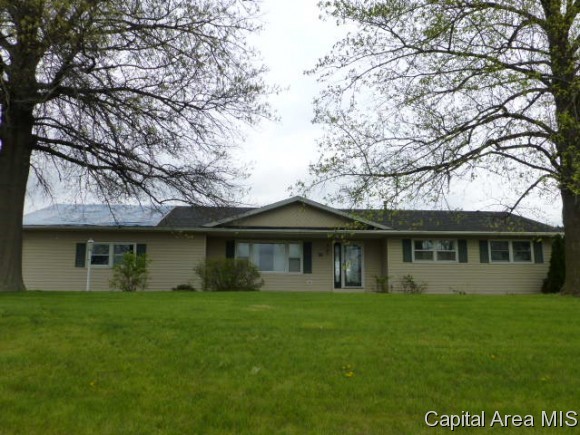 712 Harvest Road Athens, IL 62613 - Photo 1 of 19 Gallery Image 1
