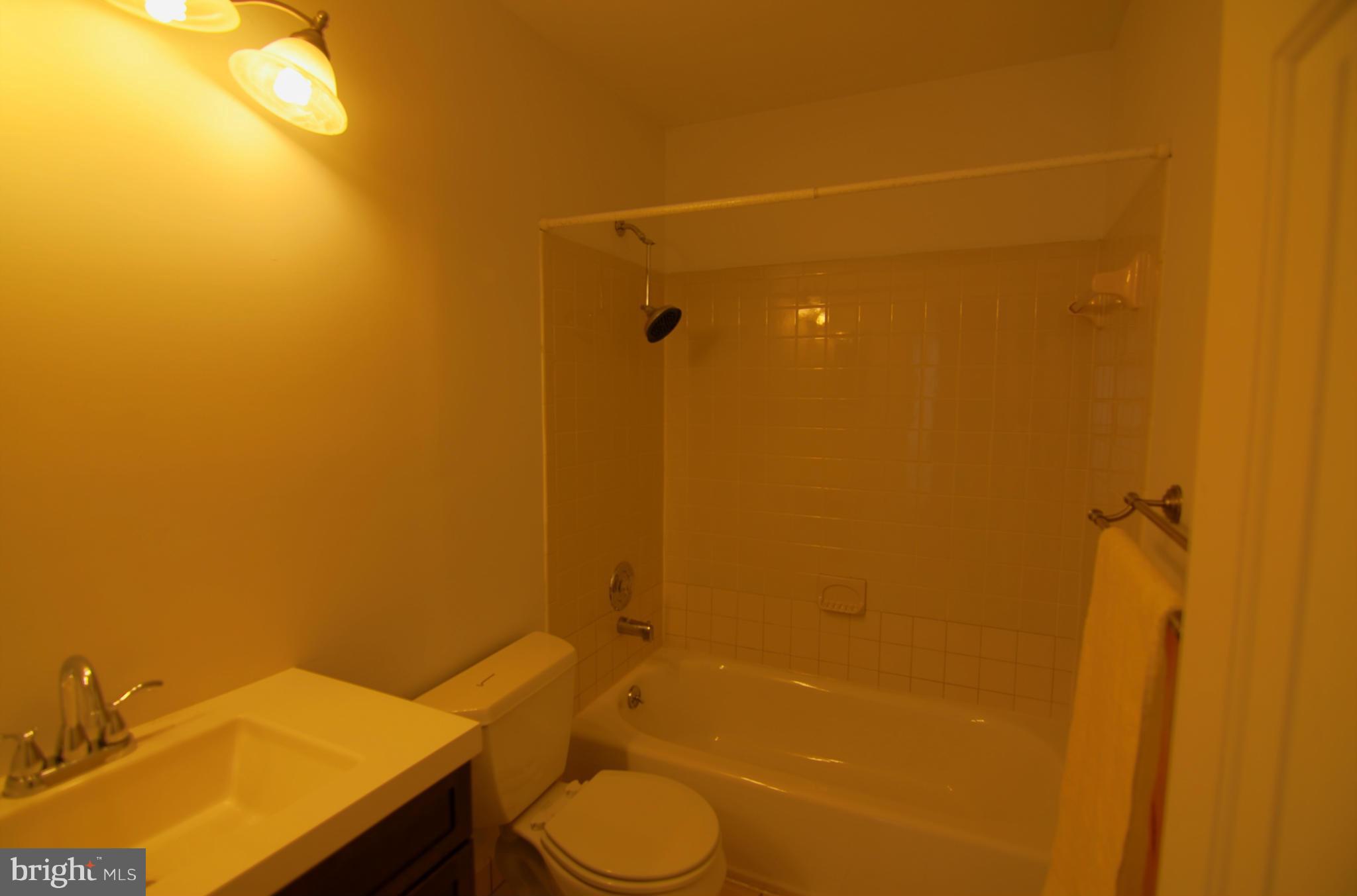 2724 Deer Ridge Drive Silver Spring, MD 20904 - Photo 12 of 22 Bath