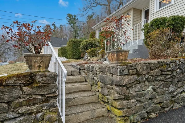 $480,000 | 504 Prospect Street, West Boylston, MA 01583