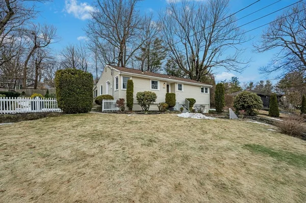 $480,000 | 504 Prospect Street, West Boylston, MA 01583