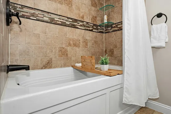 $480,000 | 504 Prospect Street, West Boylston, MA 01583