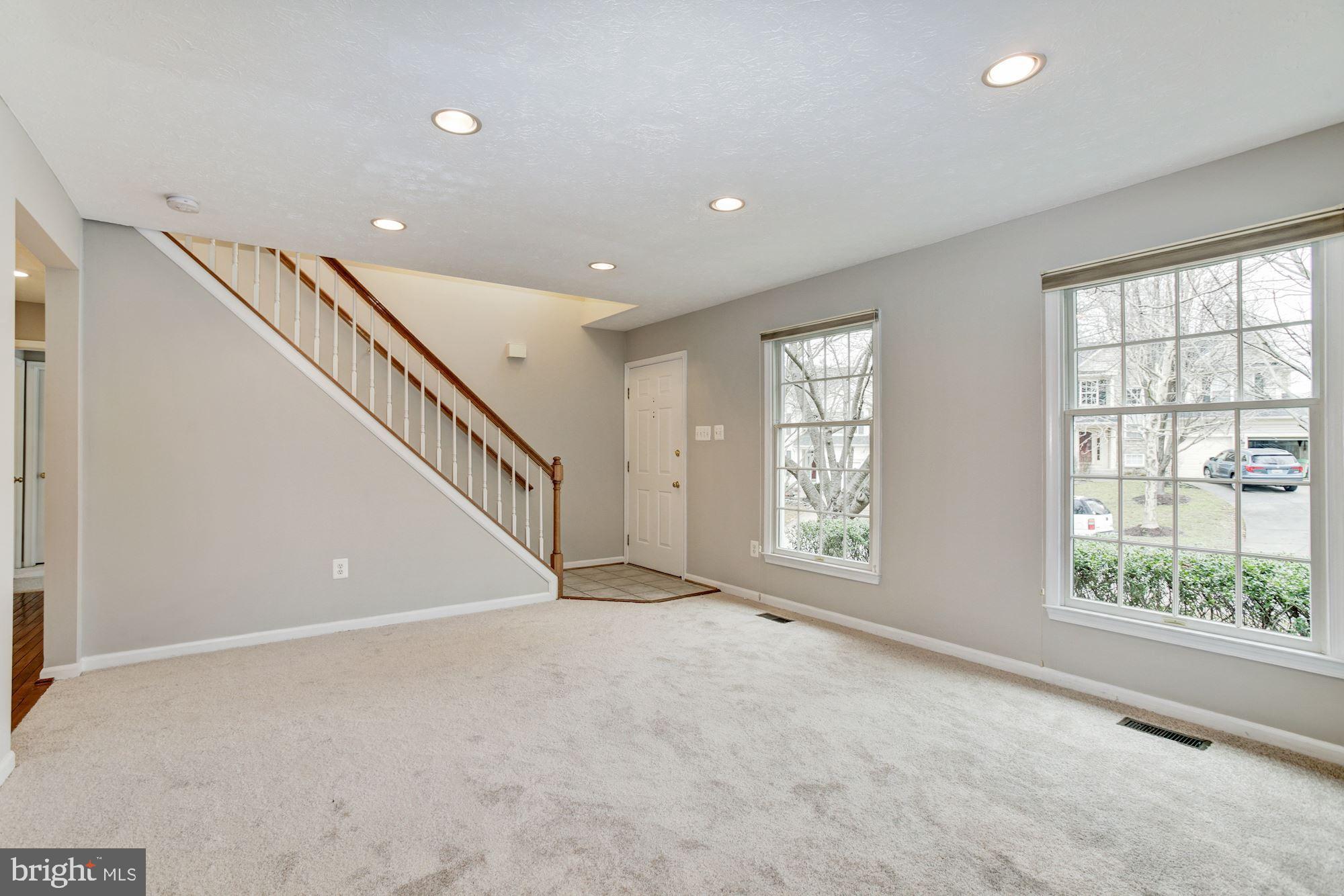 6420 Ripe Apple Lane Columbia, MD 21044 - Photo 2 of 26 Family Room