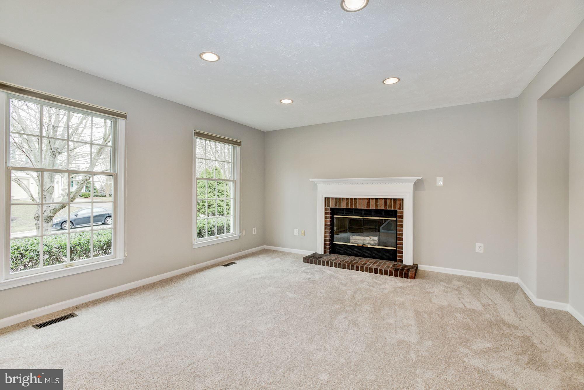 6420 Ripe Apple Lane Columbia, MD 21044 - Photo 3 of 26 Family Room