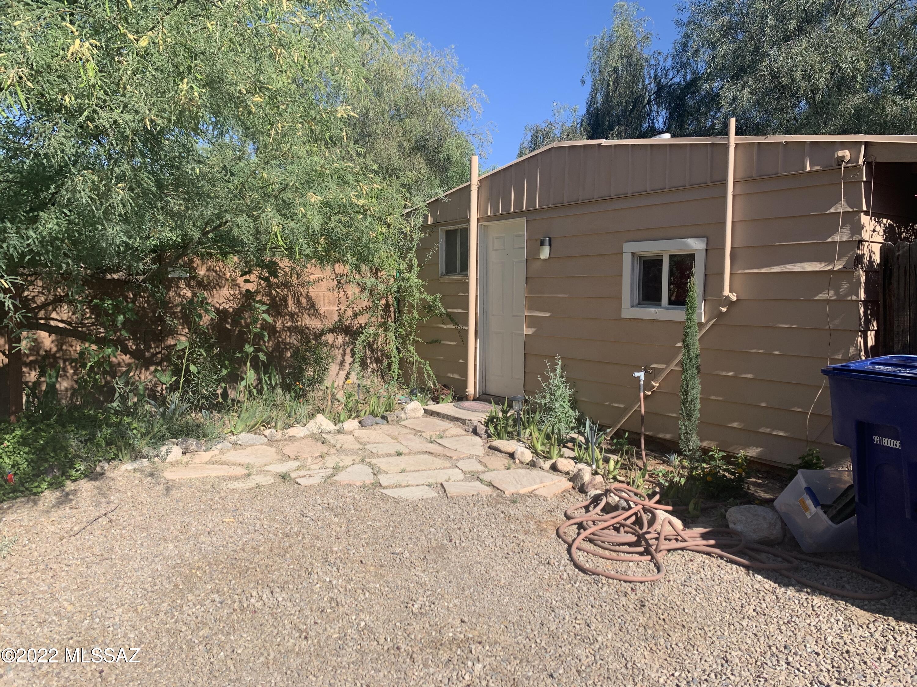 1103 East Halcyon Road Tucson, AZ 85719 - Photo 31 of 39
