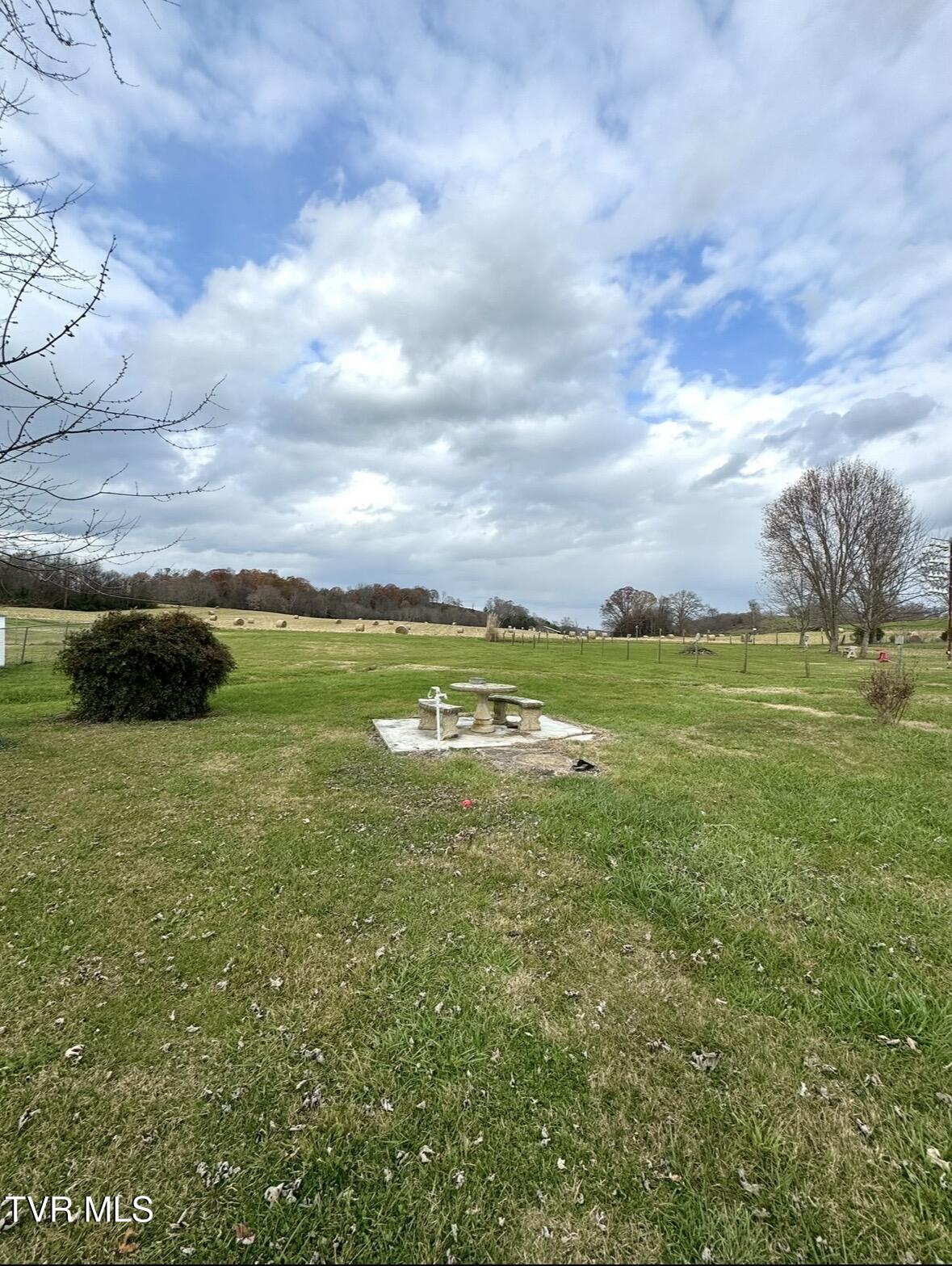 8825 Old Stage Road Limestone, TN 37681 - Photo 6 of 24 CD785D89-7807-4E91-AA9E-B6C6B9AC3A5F