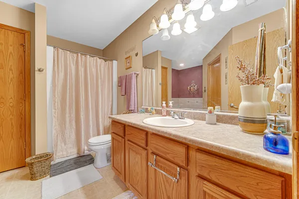 $255,000 | 947 Oak Drive, Crown Point, IN 46307