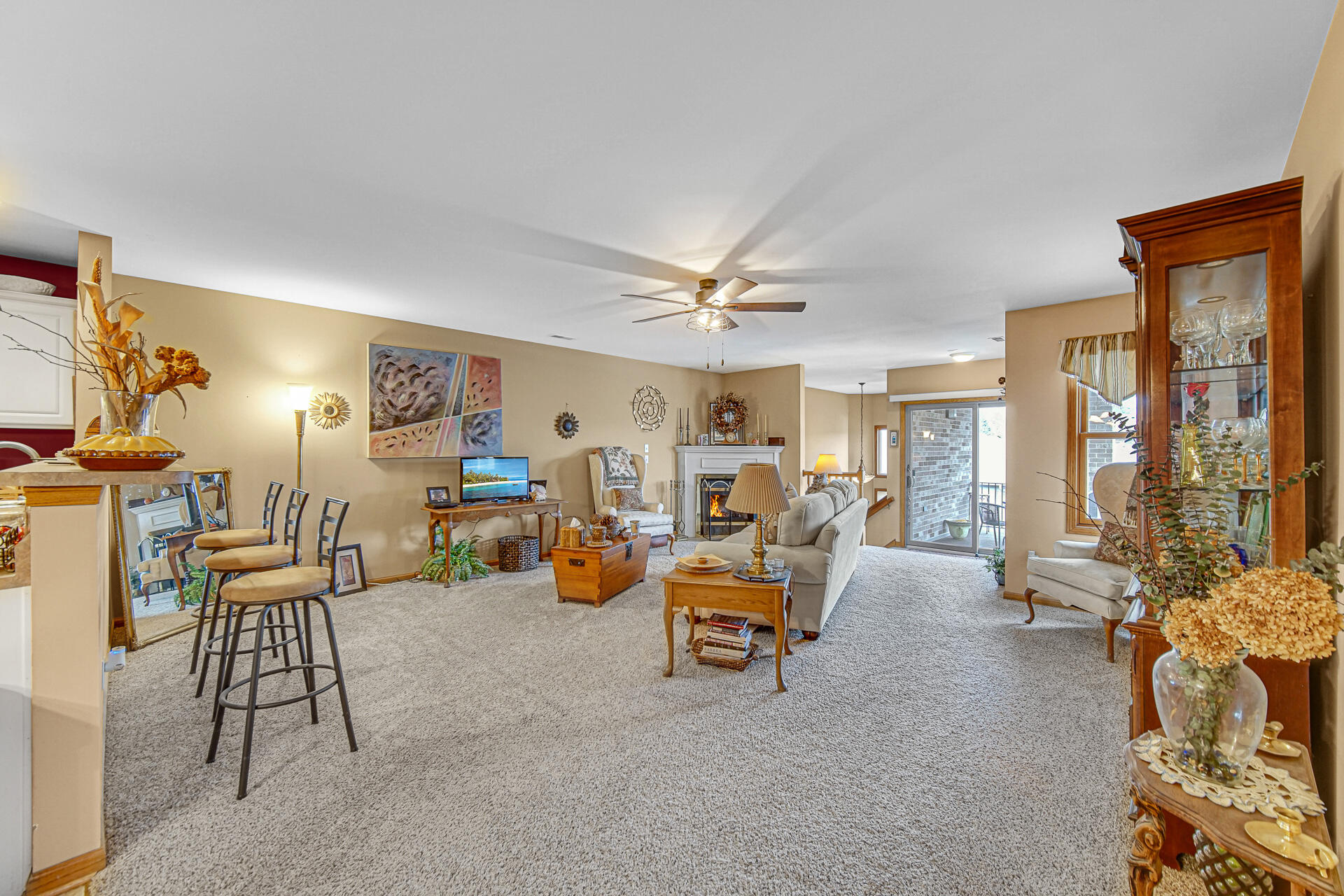 947 Oak Drive Crown Point, IN 46307 - Photo 4 of 23 a living room with furniture and a chandelier