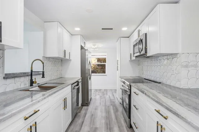 $325,000 | 1305 Basswood Drive, Holiday, FL 34690