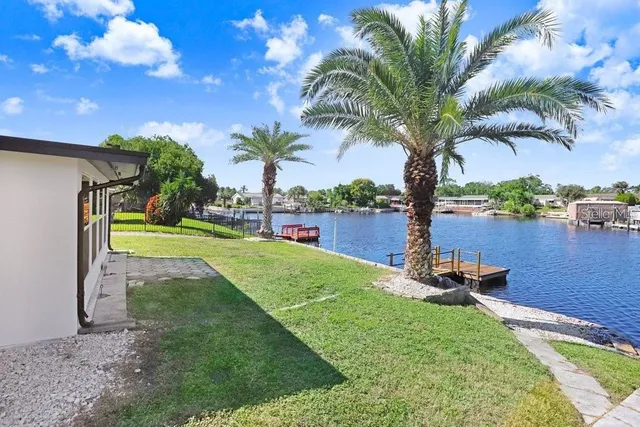 $325,000 | 1305 Basswood Drive, Holiday, FL 34690