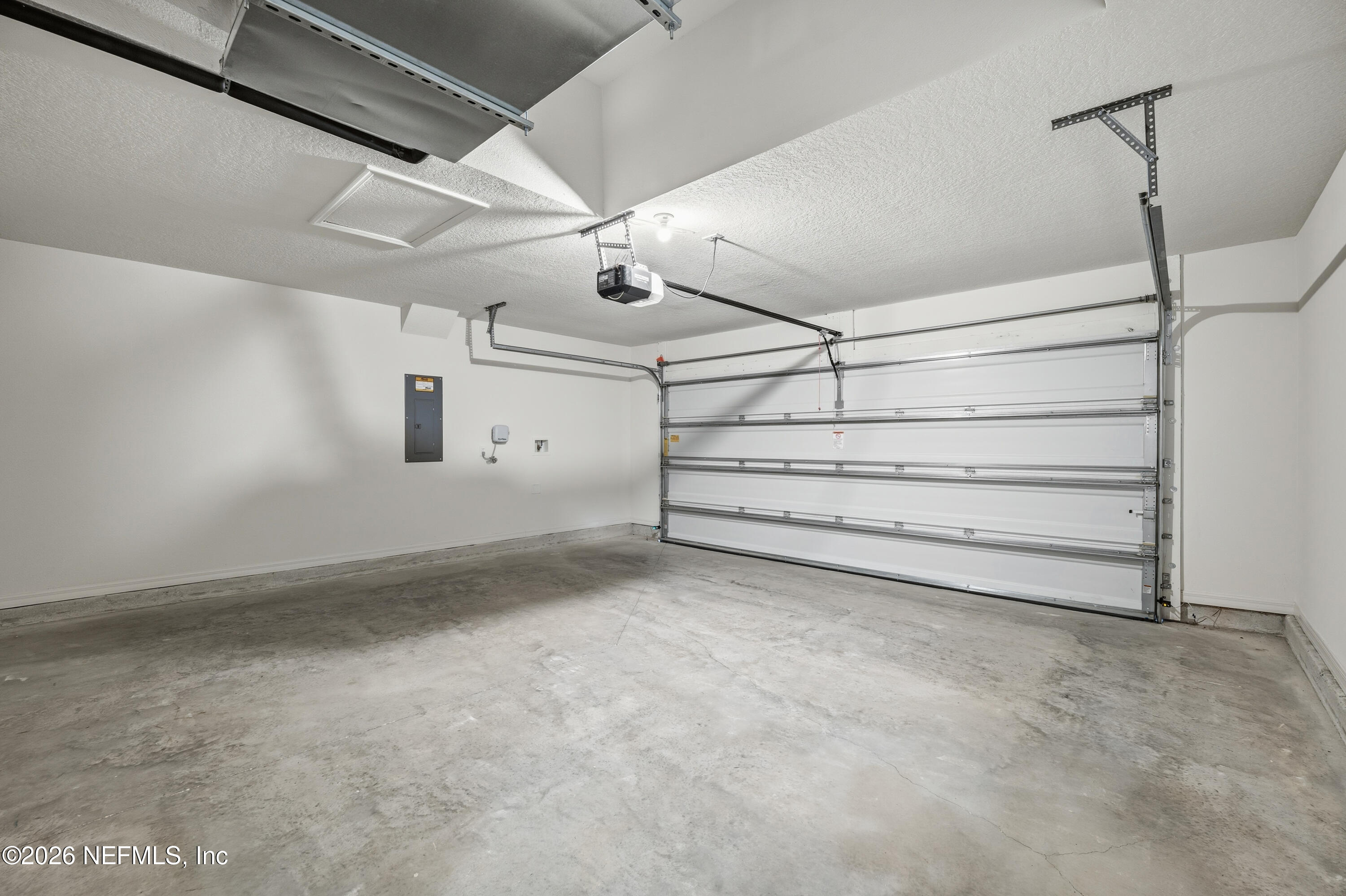 6895 Myrtle Oak Road Jacksonville, FL 32219 - Photo 41 of 52 36 Garage