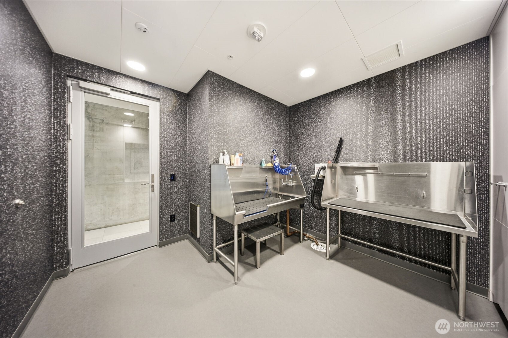 121 Stewart Street, Unit 1803 Seattle, WA 98101 - Photo 21 of 28