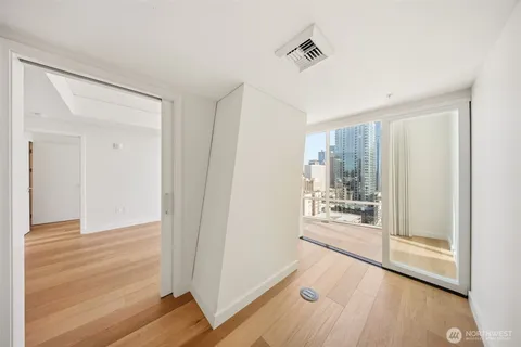 $650,000 | 121 Stewart Street, Unit 1803, Seattle, WA 98101