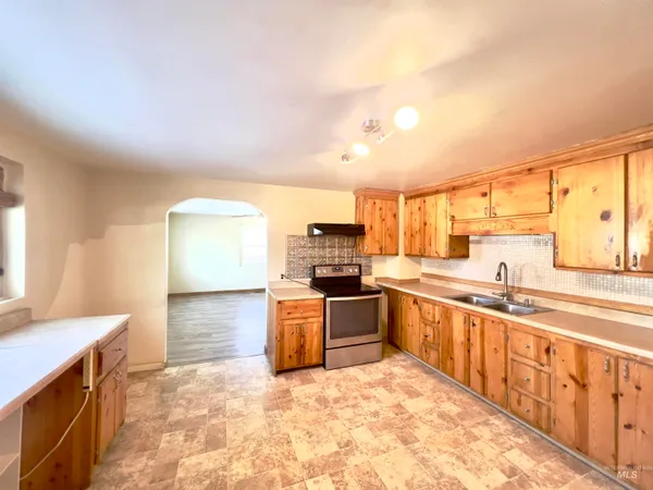 $289,000 | 427 6th Avenue West, Jerome, ID 83338