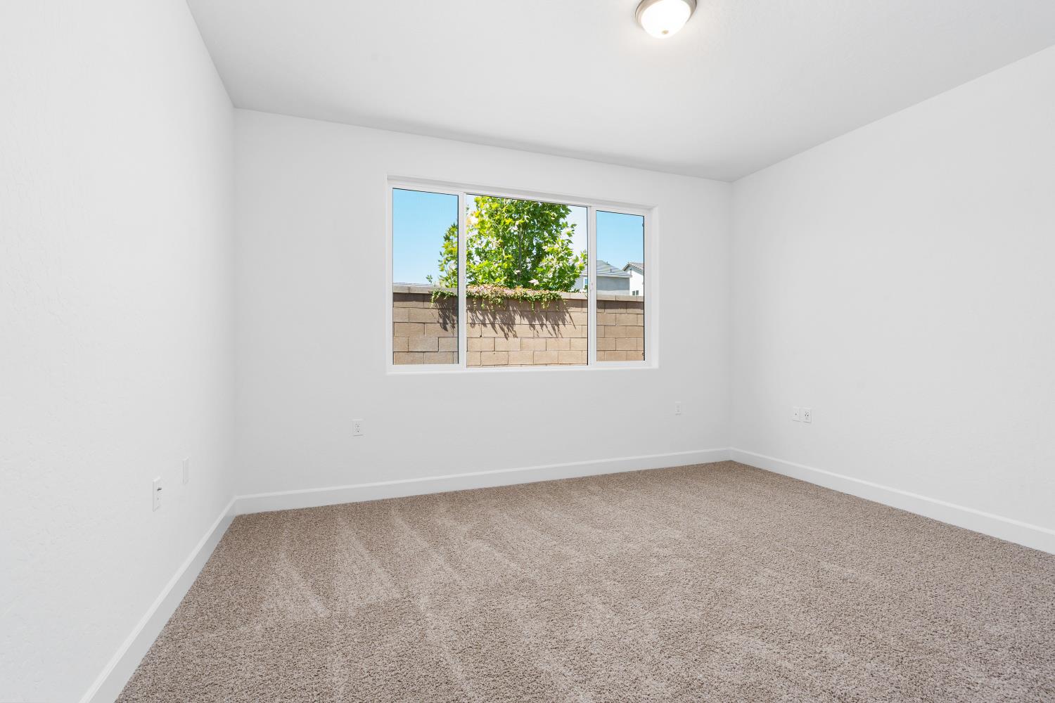 296 South Huckieberry Road Madera, CA 93636 - Photo 8 of 10 Gallery Image 8