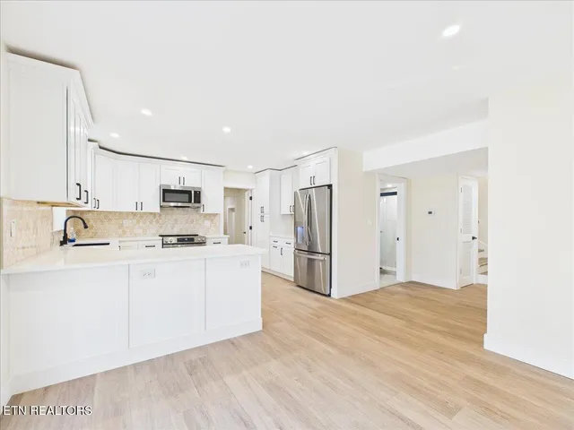 $344,900 | 805 Worchester Avenue, Middlesboro, KY 40965