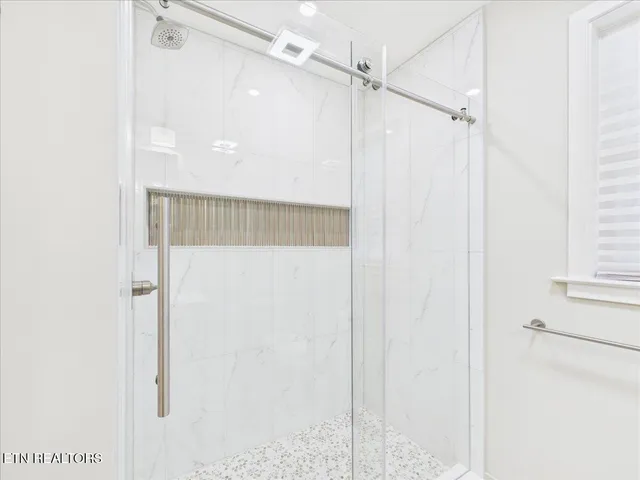 $344,900 | 805 Worchester Avenue, Middlesboro, KY 40965