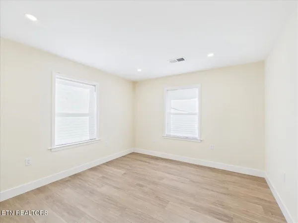 $324,900 | 805 Worchester Avenue, Middlesboro, KY 40965