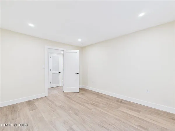 $324,900 | 805 Worchester Avenue, Middlesboro, KY 40965