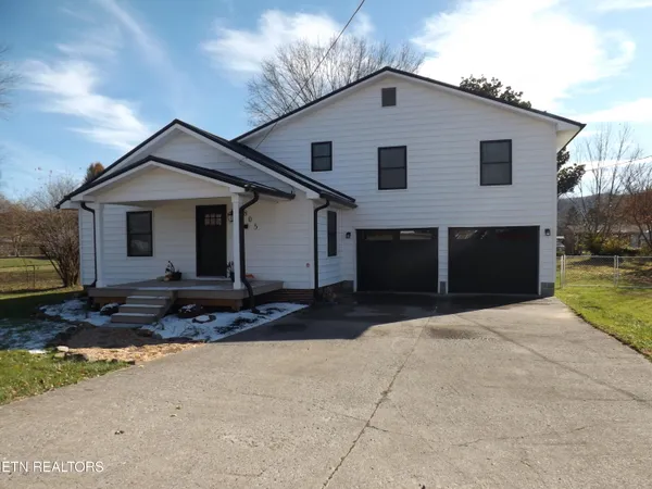 $324,900 | 805 Worchester Avenue, Middlesboro, KY 40965