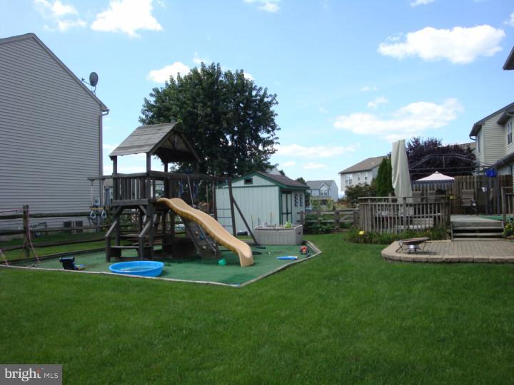 264 North View Road Fleetwood, PA 19522 - Photo 4 of 25 Gallery Image 4