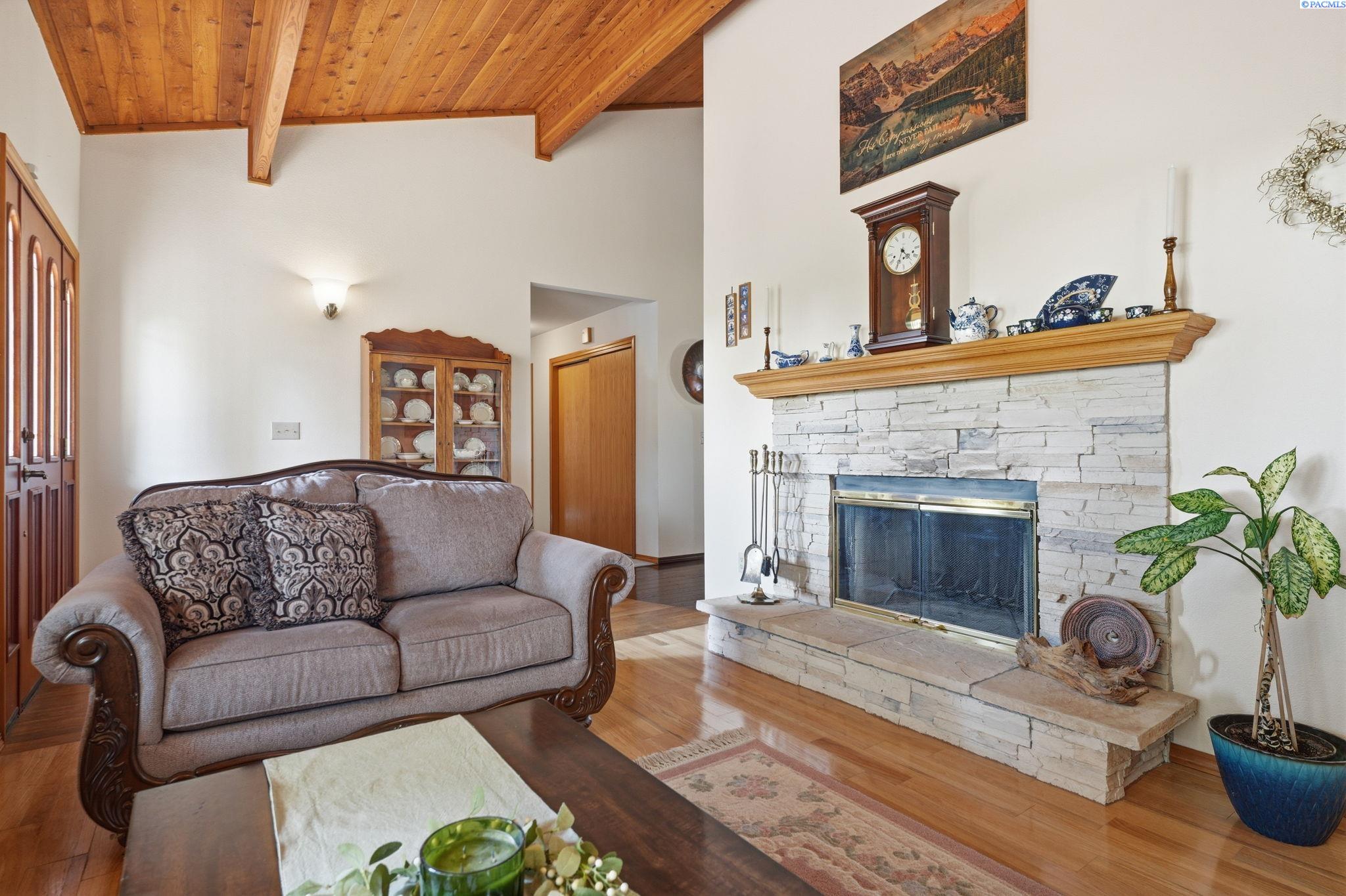 3011 Birch Road Pasco, WA 99301 - Photo 7 of 43 Gallery Image 7