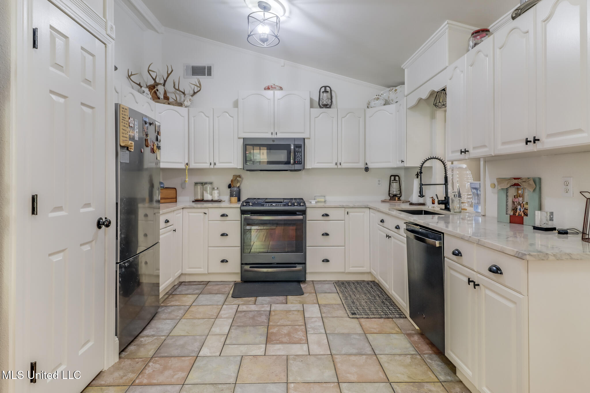 312 Church Avenue Long Beach, MS 39560 - Photo 14 of 23 IMG_8302