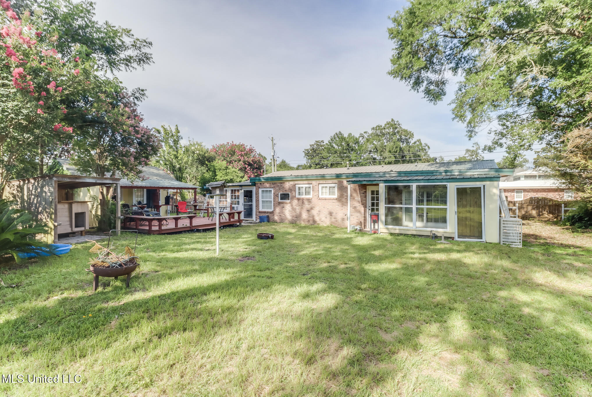 312 Church Avenue Long Beach, MS 39560 - Photo 3 of 23 IMG_8321