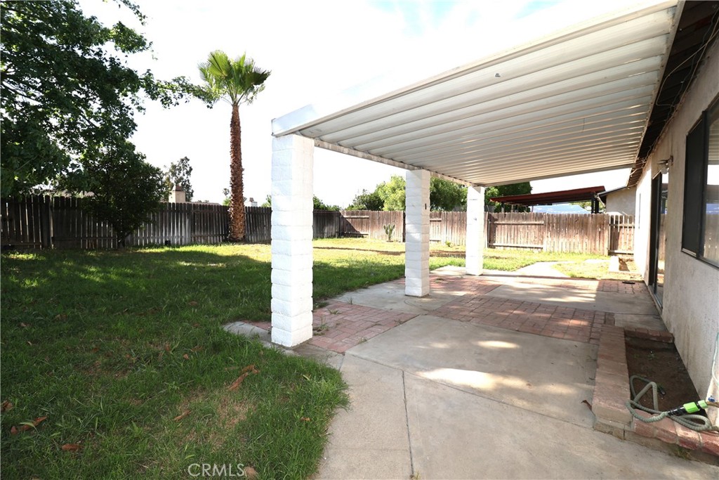 1161 Blue Ridge Lane Colton, CA 92324 - Photo 26 of 36 a view of a back yard of the house