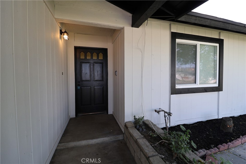 1161 Blue Ridge Lane Colton, CA 92324 - Photo 5 of 37