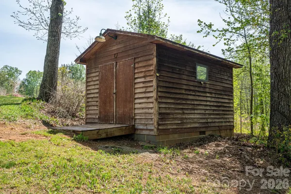 $549,000 | 4703 Highway 16 Business, Denver, NC 28037