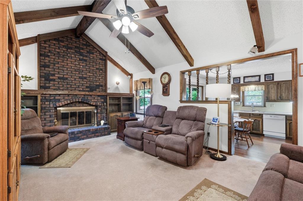 2728 Queen Ridge Drive Independence, MO 64055 - Photo 9 of 36