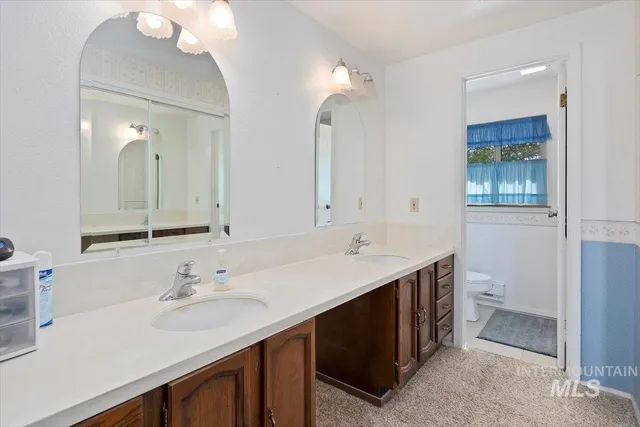 $629,900 | 106 B N 600 Street West, Paul, ID 83347