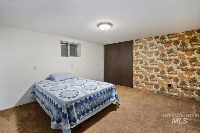 $629,900 | 106 B N 600 Street West, Paul, ID 83347